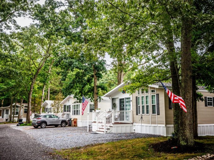 Street view of homes at Carol Lynn Resorts East
