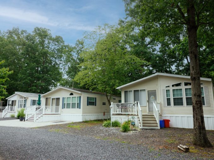 Street view of homes at Carol Lynn Resorts East