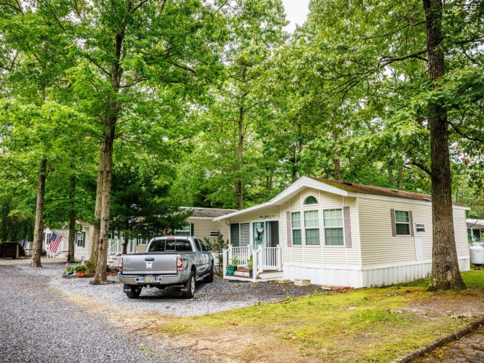 Street view of homes at Carol Lynn Resorts East