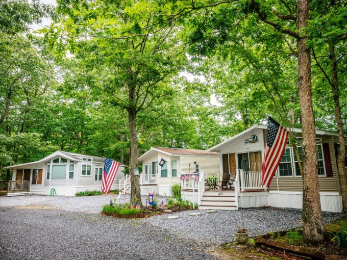 Street view of homes at Carol Lynn Resorts East