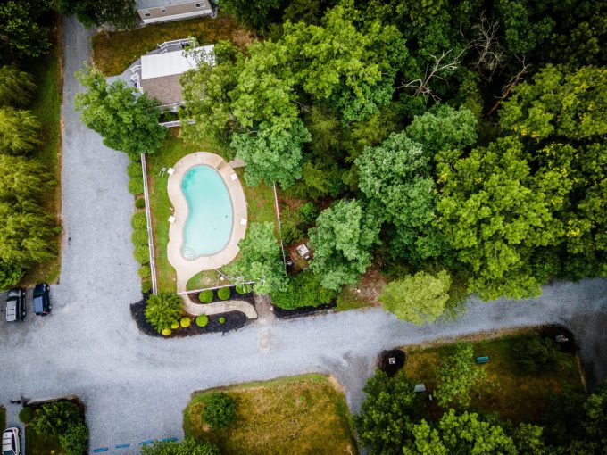 aerial view of the swimming pool at Carol Lynn Resorts East