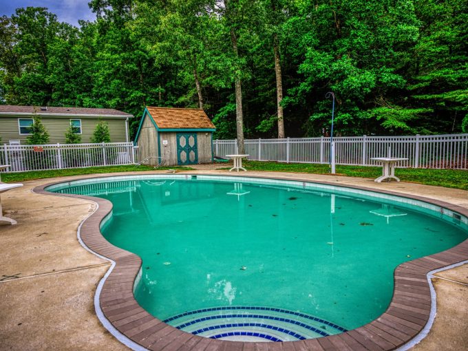Swimming pool at Carol Lynn Resorts East
