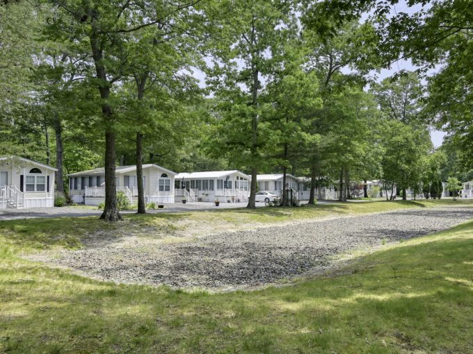 Street view of homes at Carol Lynn Resorts East